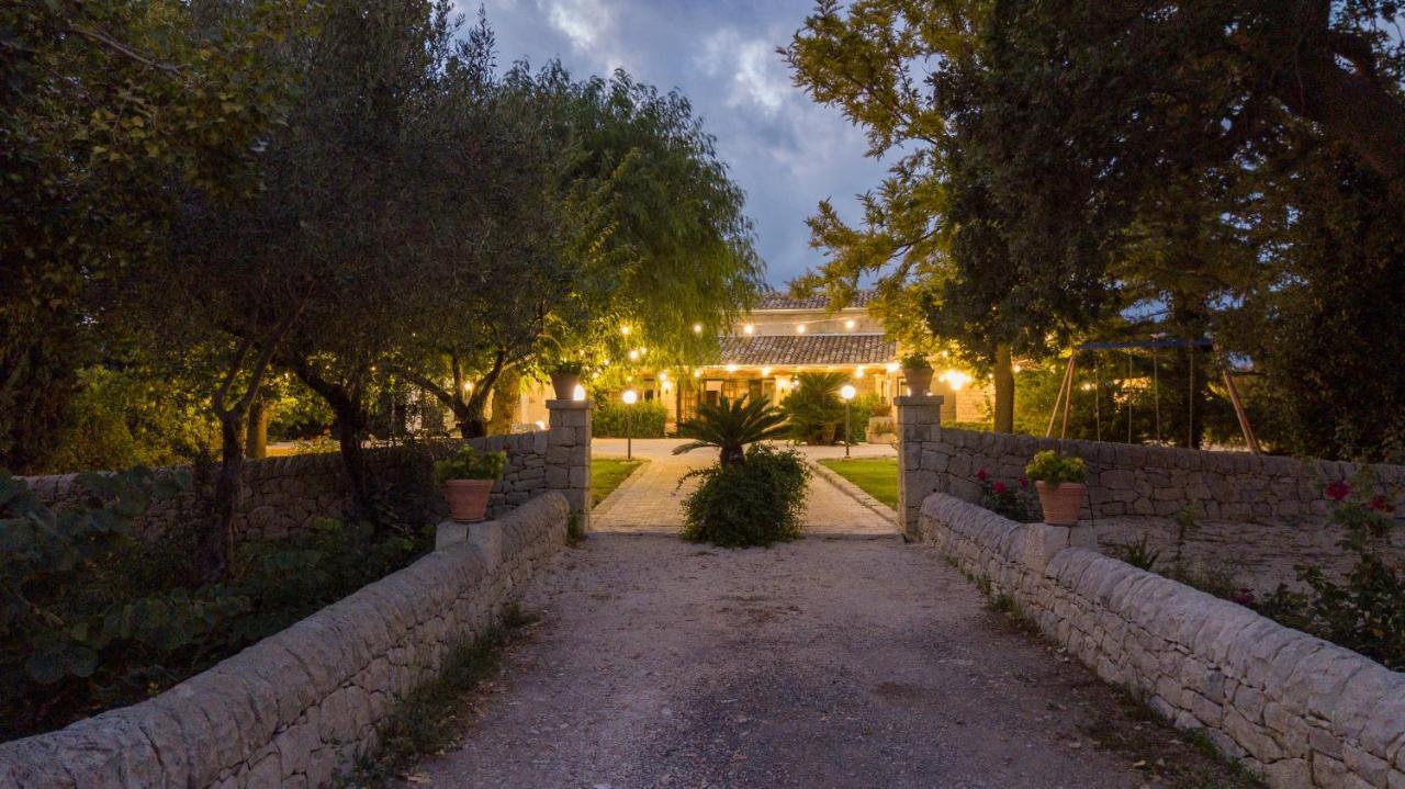 Penzion Casale Della Contea Modica Exteriér fotografie